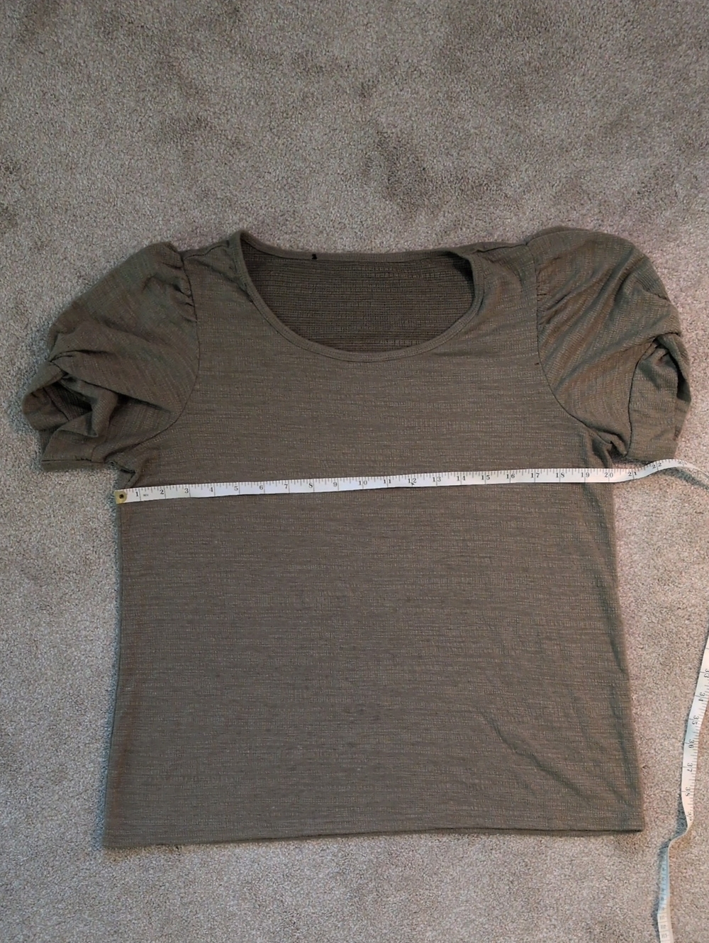 Bobeau Puff-Sleeve Scoop Neck Top in Olive